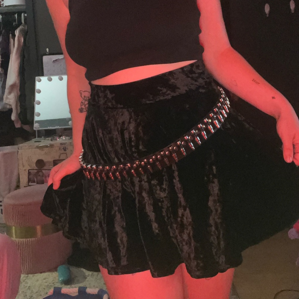 size S black velvet skirt